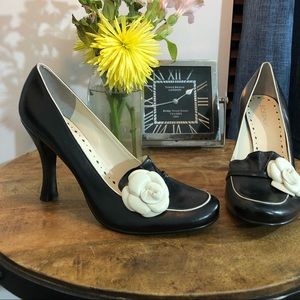 BCBG Girls black &white loafer pump